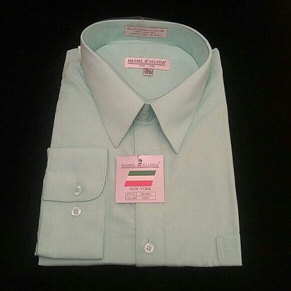 COPY - MEN'S BASIC FULL CUT DRESS SHIRT BY DANIEL ELLISSA - Picture 1 of 3